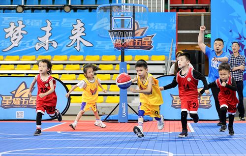 C视频｜地铁口邂逅春天 成都三元站春日景致引市民驻足